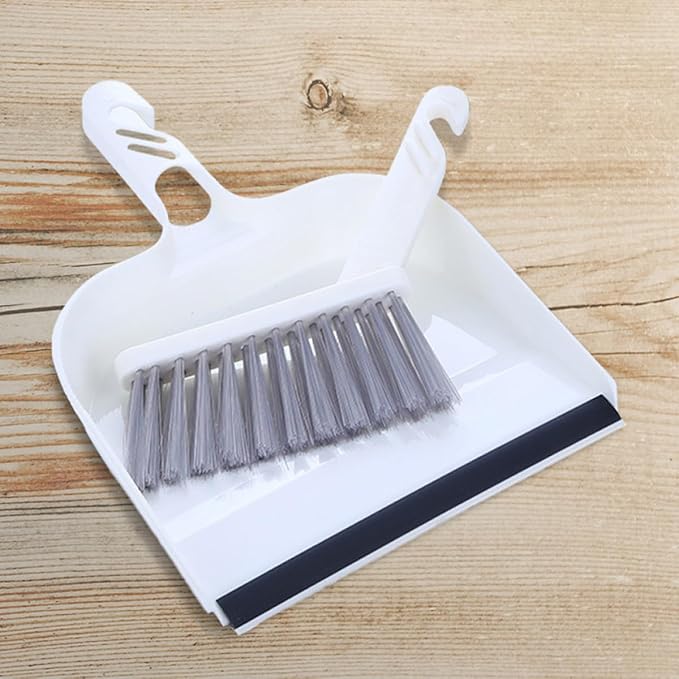 Beaupretty Mini Kitchen Broom and Dustpan Set, 2pcs White Handheld Cleaning Brush for Desktop and Household Crumb Sweeping, Compact Household Cleaning Tools for Table and Kitchen Use