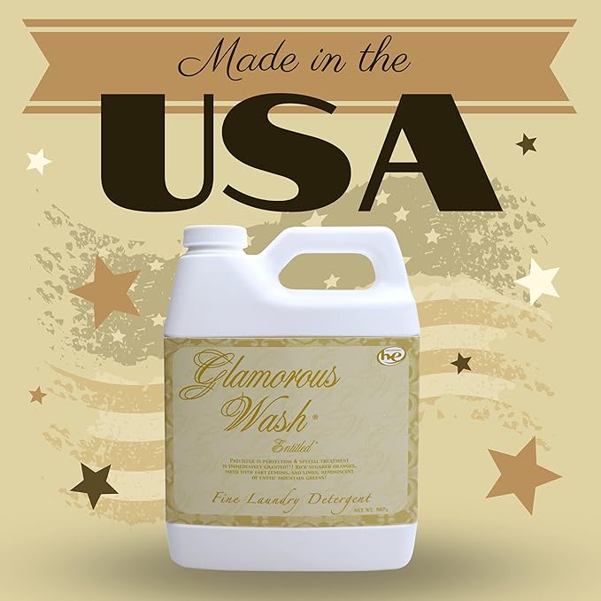 Worldwide Nutrition Bundle: Tyler Candle Company Glamorous Wash Entitled Laundry Detergent - Luxury Liquid Laundry Detergent - 32 oz (907 g) Entitled Detergent and Multi-Purpose Key Chain