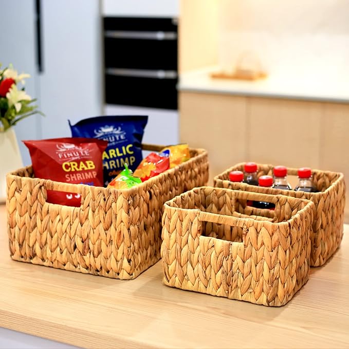 HOONEX Water Hyacinth Storage Baskets, Wicker Baskets for Storage, Hand Woven Baskets with Carry Handles, Set of 3, Natural