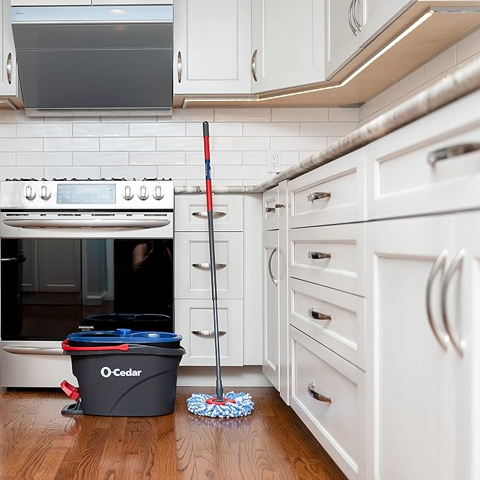 O-Cedar RinseClean Spin Mop & Bucket System + 2 Extra Mop Heads| Clean with Water | Removes 99% of Bacteria